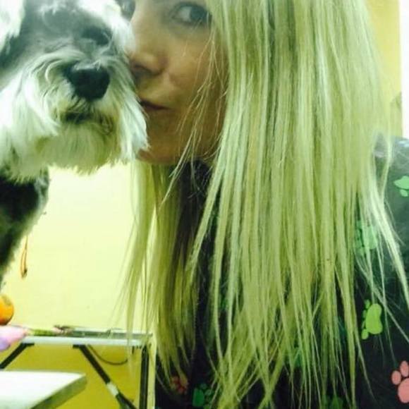 Meet your Posher, April - Picture 1 of 1